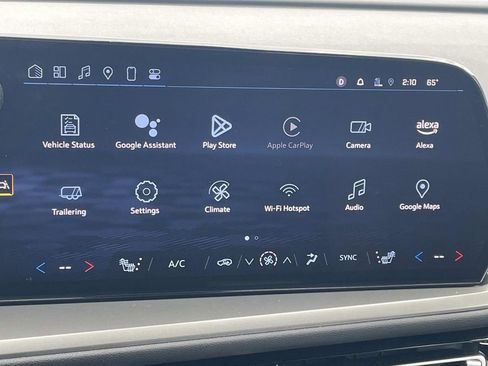 Used 2024 Chevrolet Traverse LT w/ Midnight/Sport Edition image 21