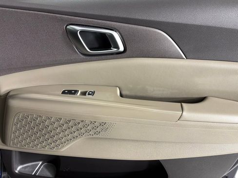 New 2026 Kia Carnival EX FWD image 12