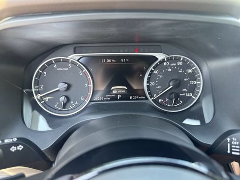 Used 2023 Nissan Rogue SV FWD image 18