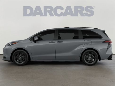 New 2026 Toyota Sienna XLE Woodland Edition AWD/4WD image 11
