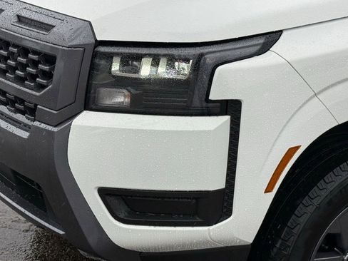 New 2026 Nissan Frontier SV AWD/4WD image 9