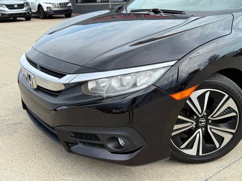 Used 2017 Honda Civic EX-T image 20