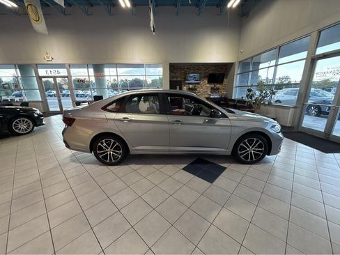 Used 2023 Volkswagen Jetta Sport FWD image 16