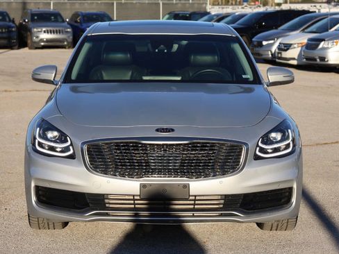 Used 2020 Kia K900 Luxury image 5