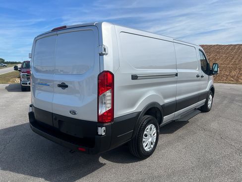 Used 2023 Ford E-Transit Low Roof image 5