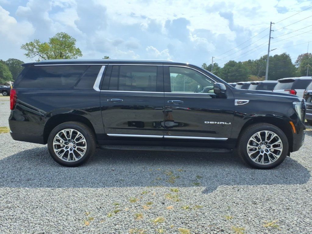 New 2026 GMC Yukon XL Denali w/ Advanced Technology Package AWD/4WD image 8