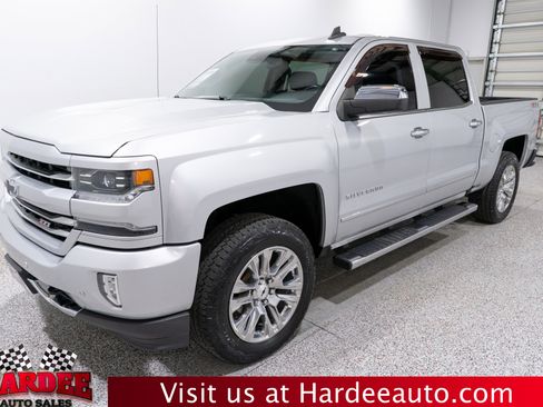 Used 2017 Chevrolet Silverado 1500 LTZ Z71 image 2