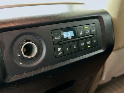 Used 2016 Toyota Sequoia SR5 image 24