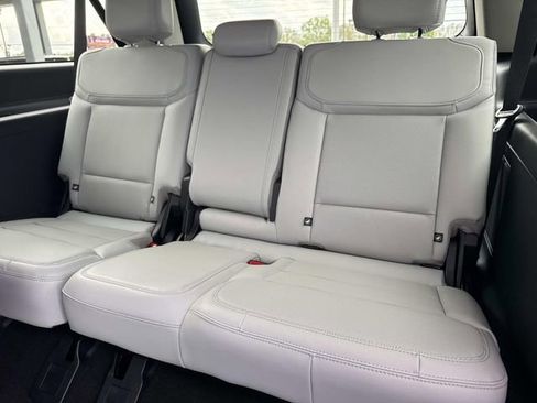 New 2026 Ford Expedition Max Platinum image 18