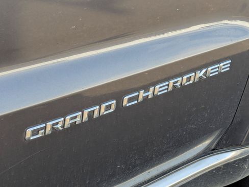 Used 2014 Jeep Grand Cherokee Summit AWD/4WD image 5