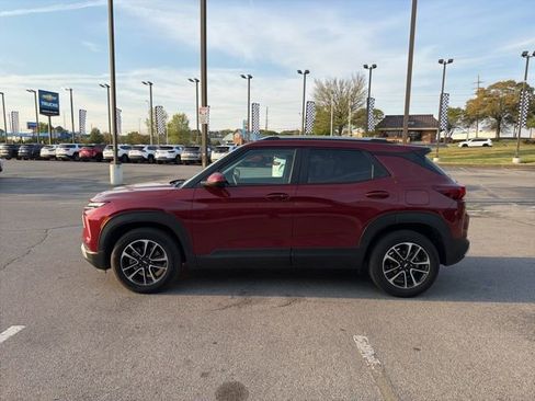 Used 2024 Chevrolet TrailBlazer LT w/ LT Cold Weather Package image 7