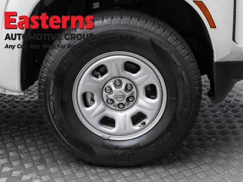 Used 2023 Nissan Frontier S w/ Technology Package image 31