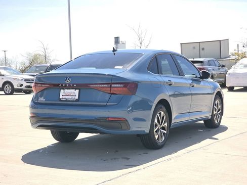 Used 2026 Volkswagen Jetta S image 4
