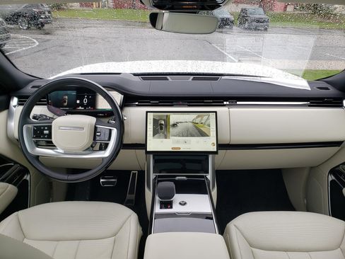 New 2026 Land Rover Range Rover SE AWD/4WD image 25