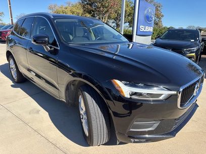 Used 2021 Volvo XC60 T5 Momentum w/ Climate Package