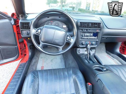 Used 2000 Chevrolet Camaro Z28 w/ SS Performance/Appearance Pkg image 16