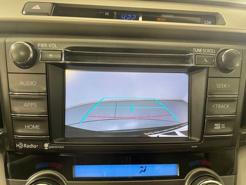 Used 2015 Toyota RAV4 Limited w/ Technology Package image 31