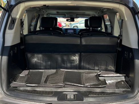 Used 2012 INFINITI QX56 2WD w/ Deluxe Touring Pkg image 34