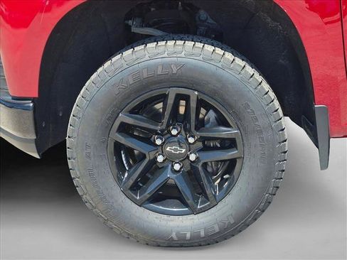 Used 2021 Chevrolet Silverado 1500 LT Trail Boss w/ Convenience Package II AWD/4WD image 20