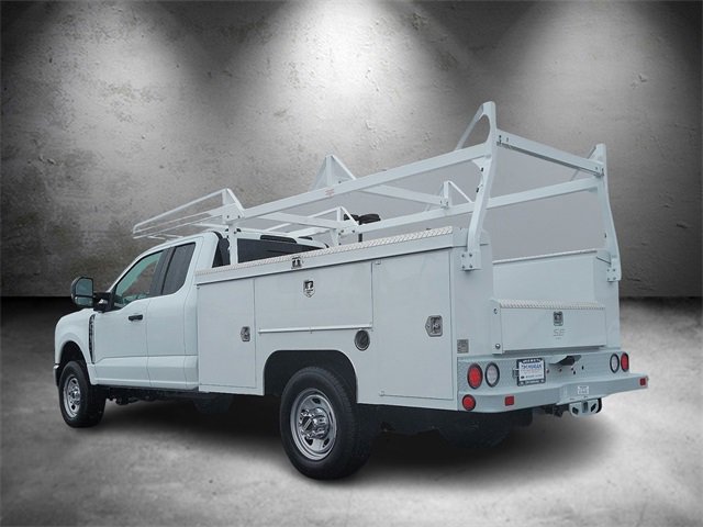 New 2026 Ford F350 XL w/ XL Chrome Package AWD/4WD image 4