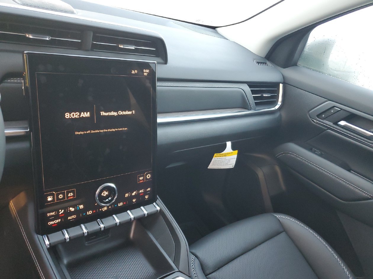Used 2027 GMC Terrain Denali AWD/4WD image 25