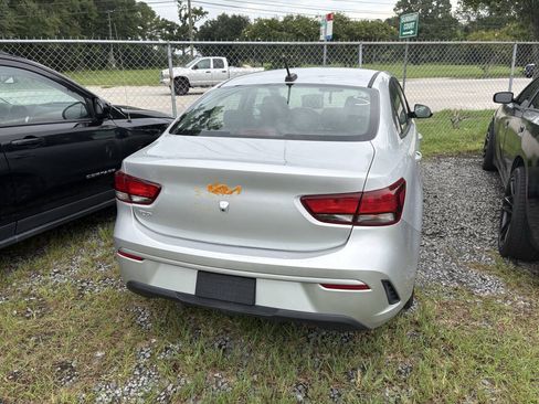 Used 2022 Kia Rio S FWD image 7