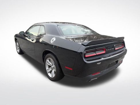 Used 2023 Dodge Challenger SXT image 11