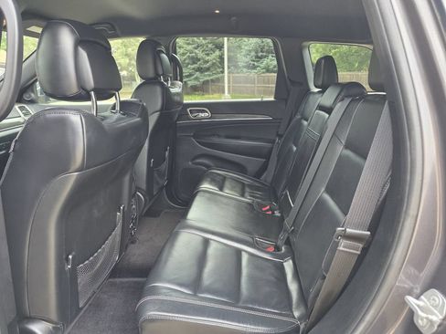 Used 2017 Jeep Grand Cherokee Limited AWD/4WD image 17