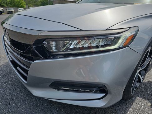 Used 2018 Honda Accord Sport image 30