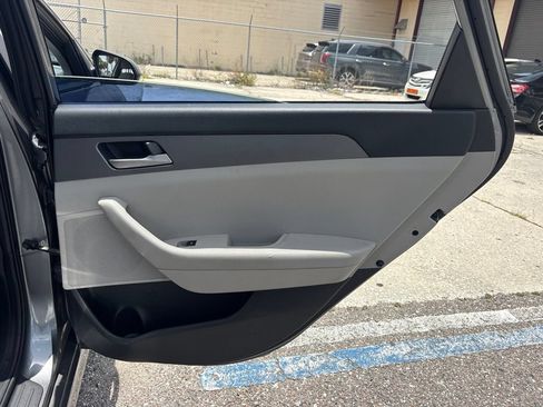 Used 2019 Hyundai Sonata SE FWD image 15