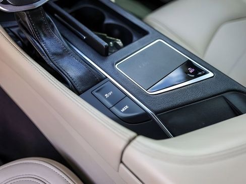 Used 2018 Cadillac CT6 2.0T RWD image 21