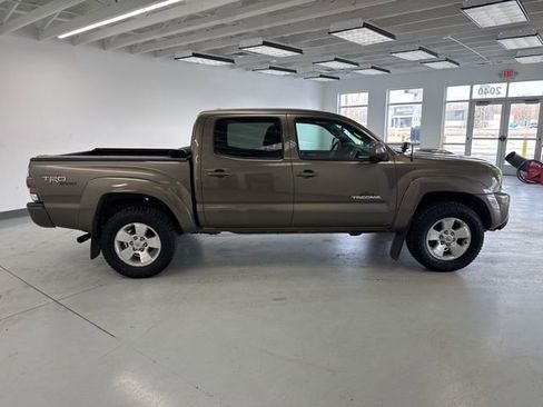 Used 2010 Toyota Tacoma 4x4 Double Cab image 12