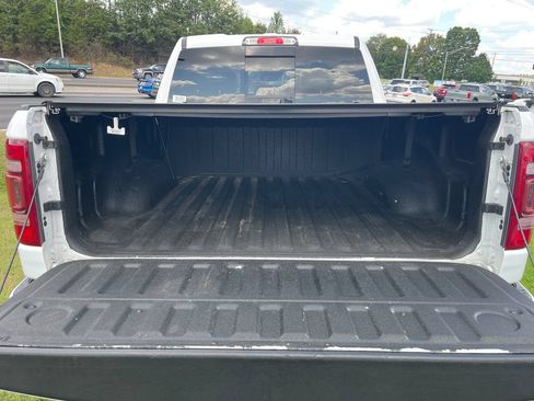 Used 2022 RAM 1500 Laramie w/ Sport Appearance Package AWD/4WD image 10