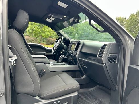 Used 2018 Ford F150 XLT w/ Equipment Group 302A Luxury AWD/4WD image 42