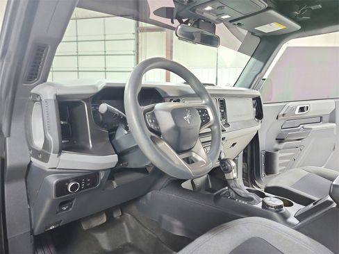 Used 2023 Ford Bronco 2-Door image 18