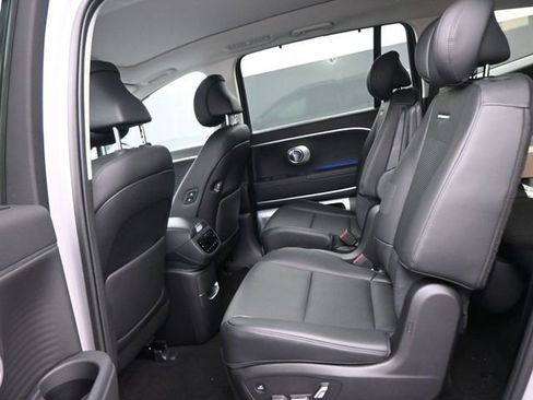 New 2026 Hyundai Ioniq 9 Limited AWD/4WD image 15