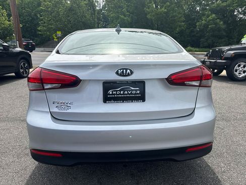 Used 2018 Kia Forte LX FWD image 5