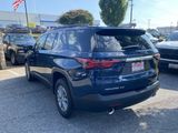 Used 2023 Chevrolet Traverse LT image 3