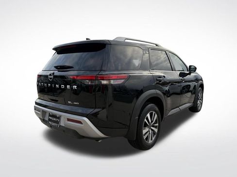 Certified 2024 Nissan Pathfinder SL AWD/4WD image 5