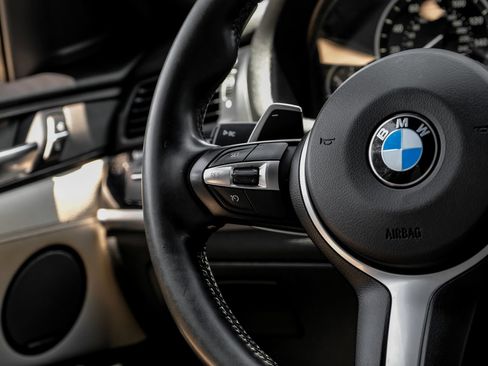 Used 2018 BMW X4 M40i AWD/4WD image 15