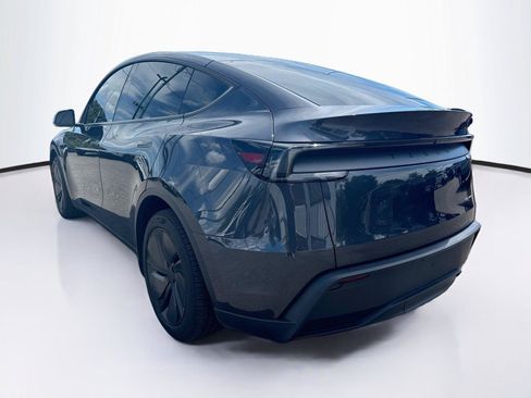 Used 2026 Tesla Model Y Long Range AWD/4WD image 3