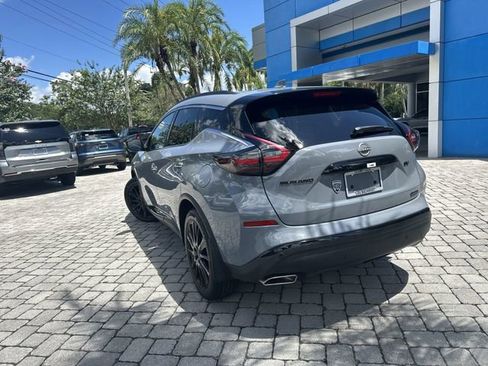 Used 2023 Nissan Murano SV w/ SV Midnight Edition Package FWD image 16