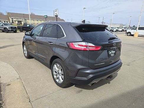 Used 2022 Ford Edge Titanium w/ Class II Trailer Tow Package AWD/4WD image 7