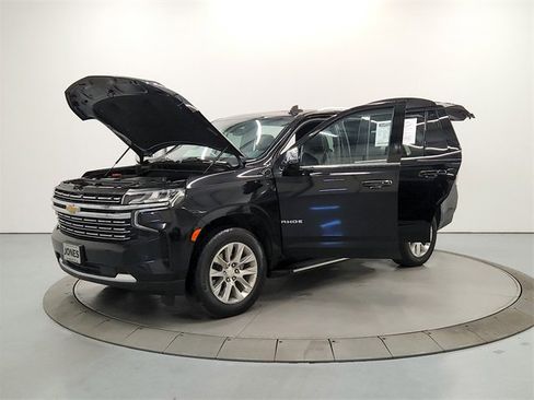Used 2023 Chevrolet Tahoe Premier image 11