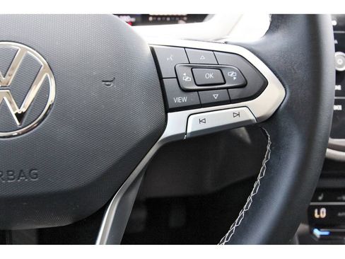 Used 2022 Volkswagen Tiguan SE AWD/4WD image 21