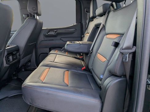 Used 2025 GMC Sierra 1500 AT4 image 14
