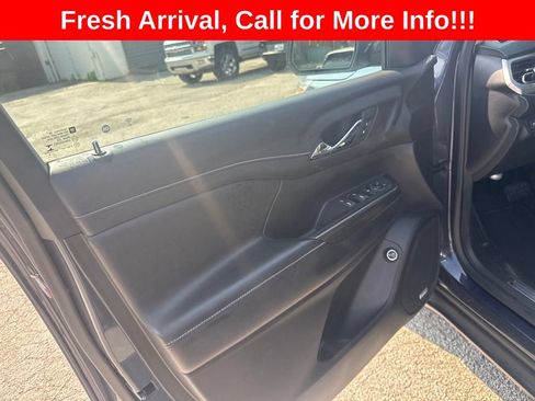 Used 2019 GMC Acadia SLT AWD/4WD image 13