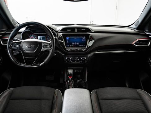 Used 2023 Chevrolet TrailBlazer RS w/ Convenience Package FWD image 32