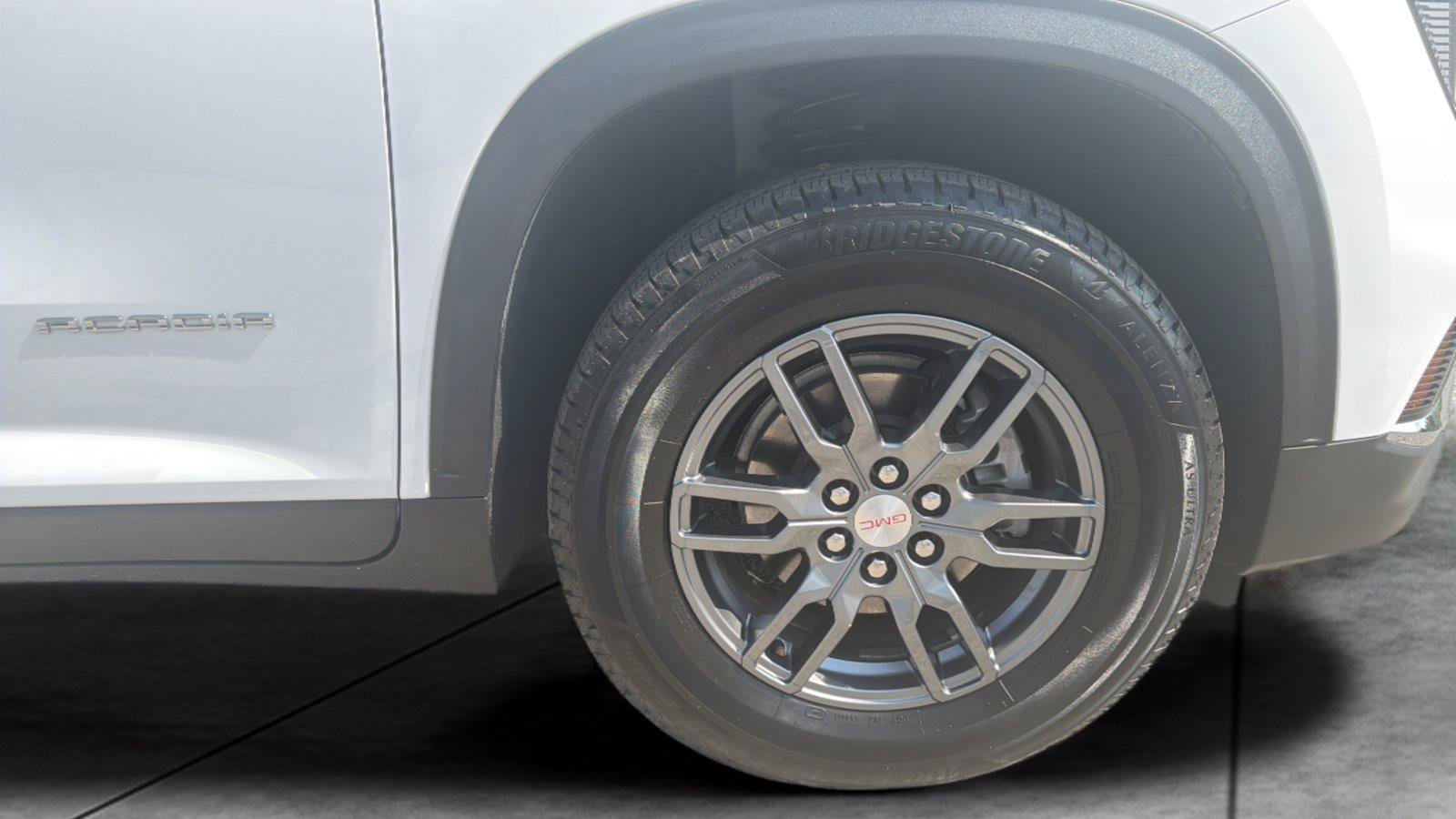 Used 2025 GMC Acadia Elevation FWD image 28