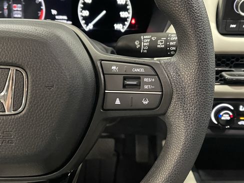 Used 2023 Honda HR-V LX image 20